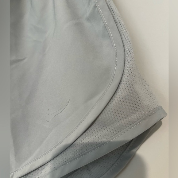 Nike Dri-FIT Tempo Running Shorts Grey XL - Picture 2 of 6